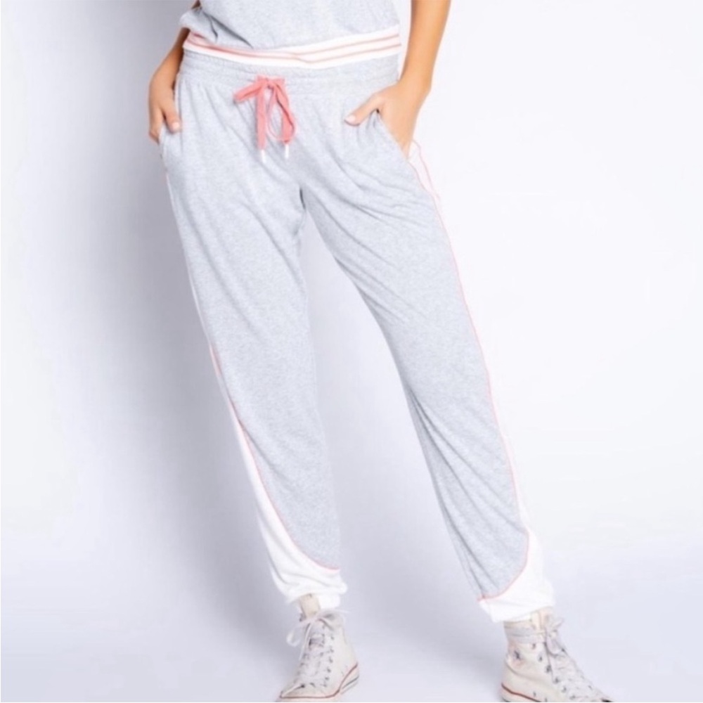 PJ Salvage Medium Joggers Roller Derby in Heather Grey NWT